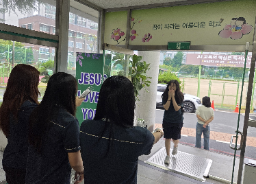 [학생생활안전부] 등교맞이 흡연 및 언어폭력 예방 캠페인